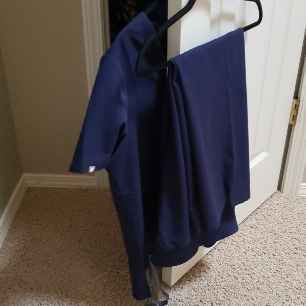 FIGS Scrub Set Navy Casma Top L / Kade Pants LP